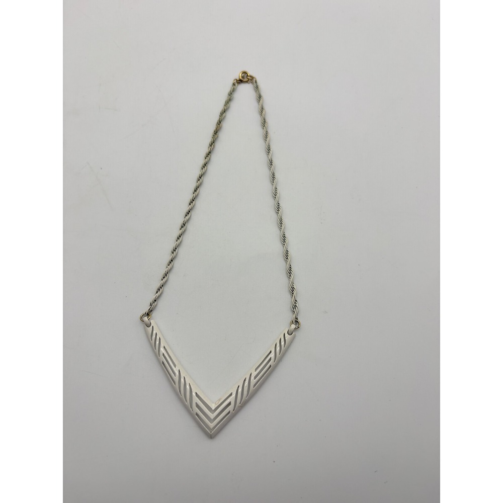 Vintage Trifari White Enamel Chevron V Pendant Rope Chain Necklace Gold Tone